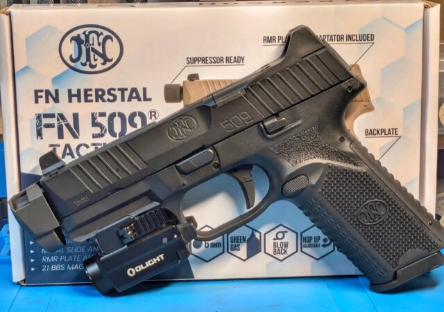 VFC グロック17 Gen4 カスタム2（Aimpoint ACRO P-2 レプリカ ドット
